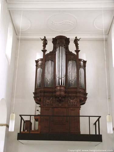 Onze-Lieve-Vrouw-van-de-Rozenkranskerk JAMBES / NAMEN foto 