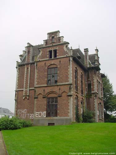 Exaerde castle (in Humelgem) STEENOKKERZEEL picture 