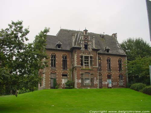 Exaerde castle (in Humelgem) STEENOKKERZEEL / BELGIUM 