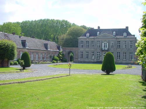 Cattoire Castle (te Blicquy) CHAPELLE-A-WATTINES in LEUZE-EN-HAINAUT / BELGIUM e