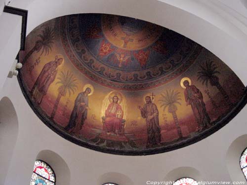 Onze-Lieve-Vrouwe en Sint-Remacluskerk SPA / BELGI Gewelfschildering in concha boven de absis van het koorgedeelte.