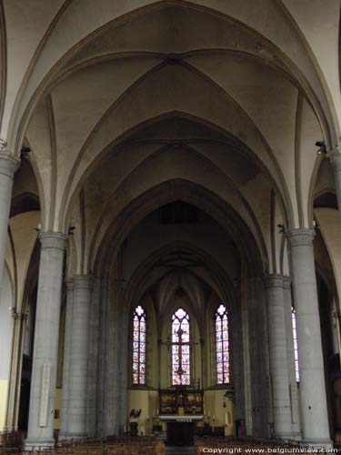 Saint Nicolas Church LE ROEULX picture