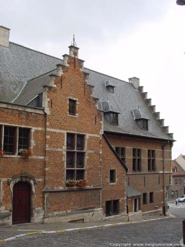 Town Hall OVERIJSE picture 