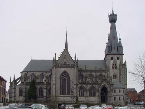 Sint-Maternusbasiliek WALCOURT / BELGI 