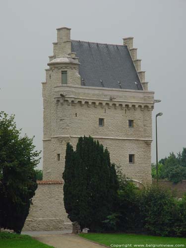 Small tower STEENOKKERZEEL picture