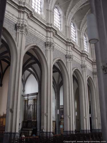 Sint-Elisabethkerk MONS in BERGEN / BELGI 