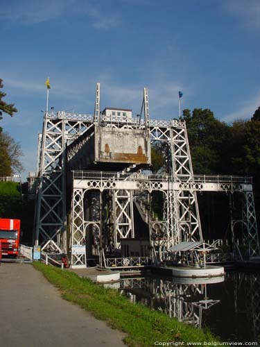 Ascenceur Hydrolique 3 HOUDENG-GOEGNIES in LA LOUVIERE / BELGIUM 