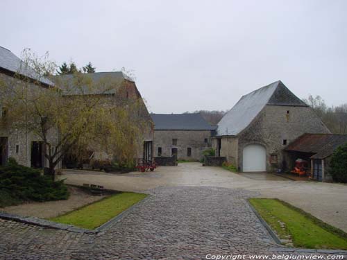 Kasteelhoeve (te Cour-Sur-Heure) HAM-SUR-HEURE-NALINNES in HAM-SUR-HEURE - NALINNES / BELGIUM 