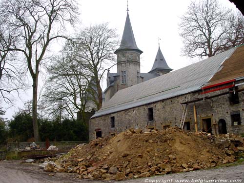 Kasteel van Merlemont MERLEMONT in PHILIPPEVILLE / BELGI 