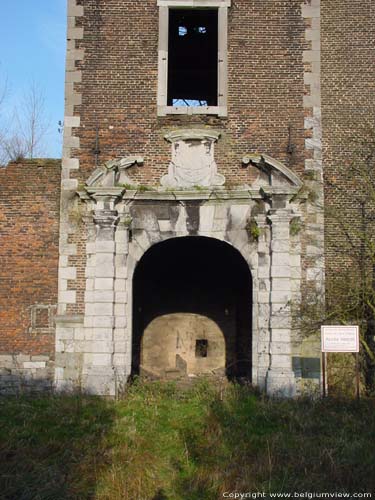 Oud kasteel van Farciennes FARCIENNES / BELGI 