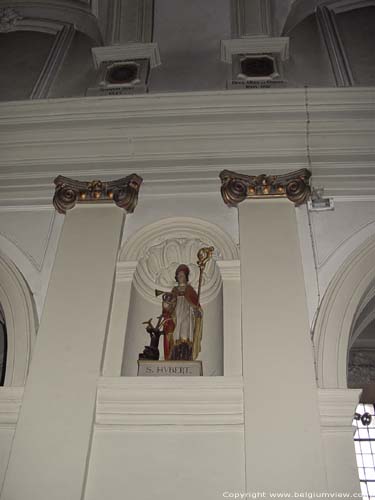 Sint-Gangulphuskerk FLORENNES foto 