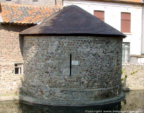 Lakenmakerstoren TONGEREN  TONGRES / BELGIQUE 