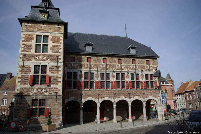 Stadhuis ('s Grevenhuis) BORGLOON / BELGI 