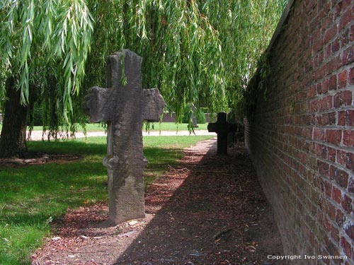 Sint-Aldegondiskerk AS / BELGI Oude kruisen (foto door Ivo Swinnen)