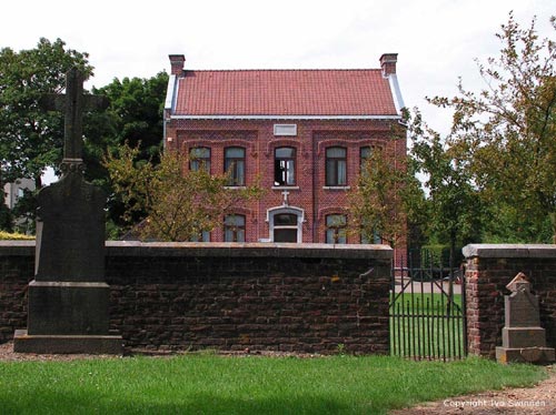 Sint-Aldegondiskerk AS / BELGI De pastorij (foto door Ivo Swinnen)