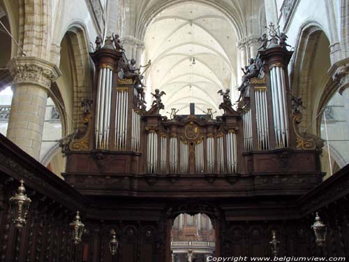 Sint-Jacobskerk ANTWERPEN 1 (centrum) in ANTWERPEN / BELGI Boven het koordoksaal vindt je een tweede orgel aan de binnenzijde van het koor.