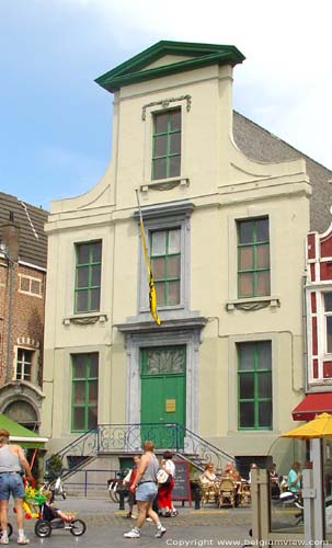 Lakenmetershuis GENT / BELGI 