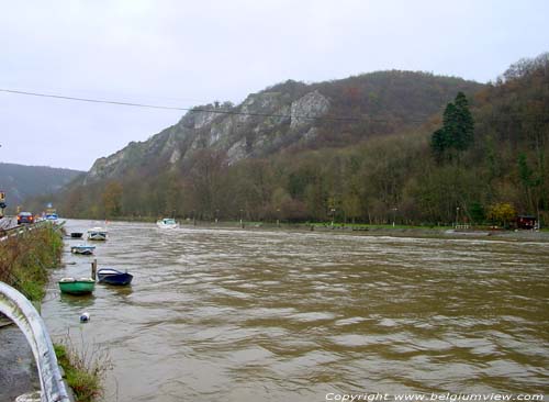 Vue sur la Meuse NAMUR / HASTIERE photo 