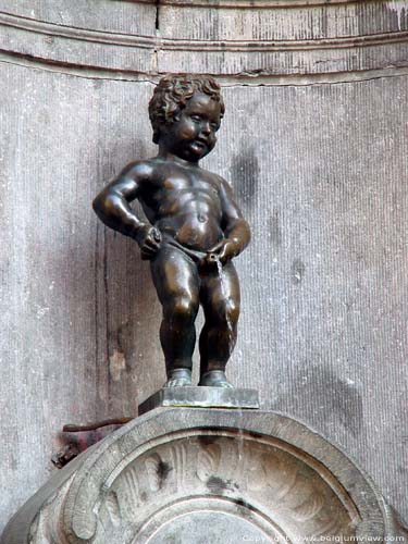 Manneken Pis (Homme Pippi) BRUXELLES / BELGIQUE 