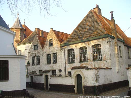 Beguinage KORTRIJK  COURTRAI / BELGIQUE 