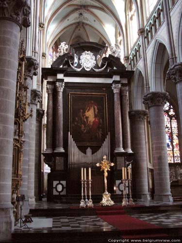 Sint-Martinuskerk KORTRIJK foto