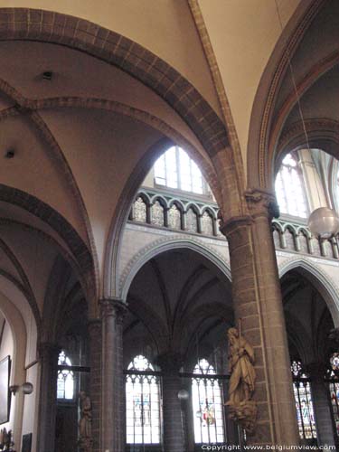 Sint-Martinuskerk KORTRIJK foto 