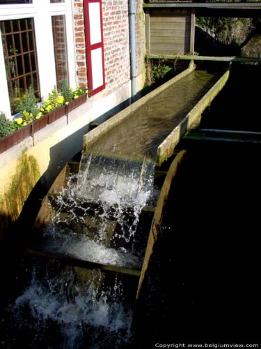 Watermolen 15e eeuw te Balegem OOSTERZELE foto 