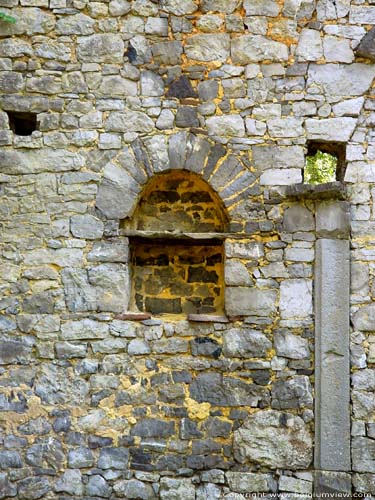 Ruines de Poilvache ( Evrehailles) NAMUR  YVOIR / BELGIQUE 