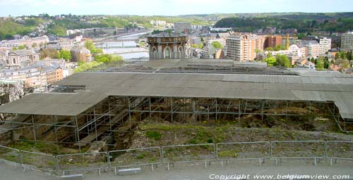 Citadel NAMUR in NAMEN / BELGIË Opgravingen van de fundamenten van de oude burcht.