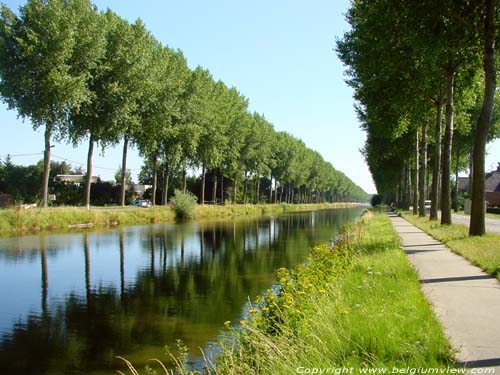 Canal de Damme - Canal de Napoléon BRUGES / BELGIQUE 