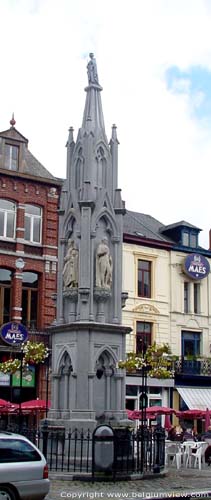 Prinsenmonument CHIMAY / BELGI 