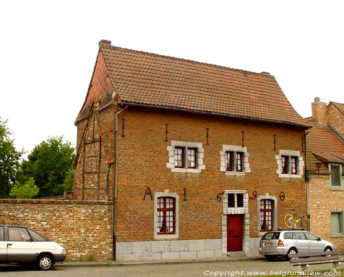 Bguinage SINT-TRUIDEN  SAINT-TROND / BELGIQUE 