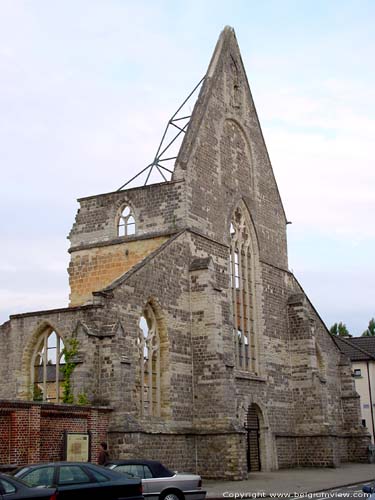 Rune begijnhofkerk TIENEN / BELGI Westergevel.