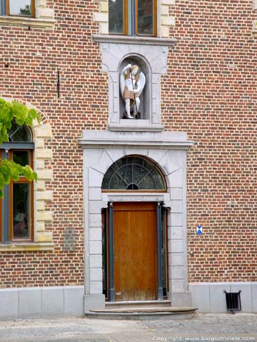 Ancien clotre des Augustins- Collge Saint-Michiel BREE photo 