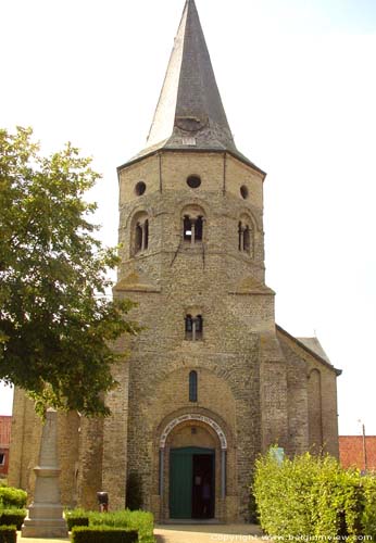 Eglise Sinate-Gertrude  Bovekerke KOEKELARE / BELGIQUE 