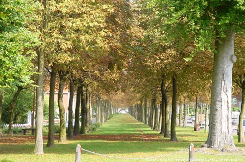 Castle alley LAARNE / BELGIUM 