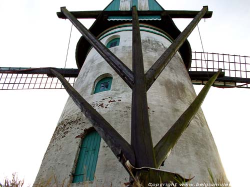 Moulin Fort Pendant Tempte LILLE / BELGIQUE 