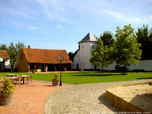 Ferme de l'abbaye OUDENBURG / BELGIQUE 