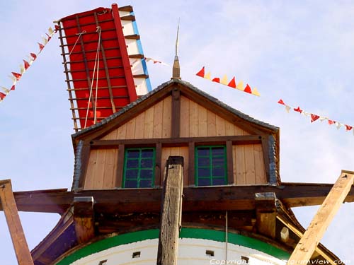 Witte Molen Roksem OUDENBURG / BELGI 