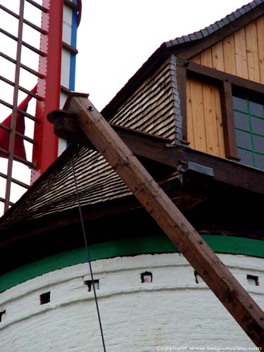 Witte Molen Roksem OUDENBURG foto 