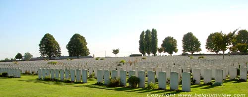 British Military graveyard LANGEMARK-POELKAPELLE / LANGEMARK - POELKAPELLE picture 