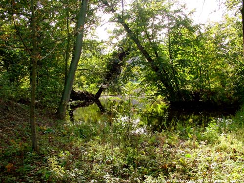 Domain provencial Puyenbroek WACHTEBEKE / BELGIQUE 