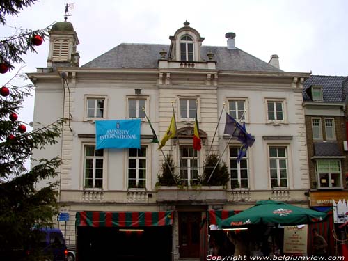 Stadhuis ZOTTEGEM / BELGI 