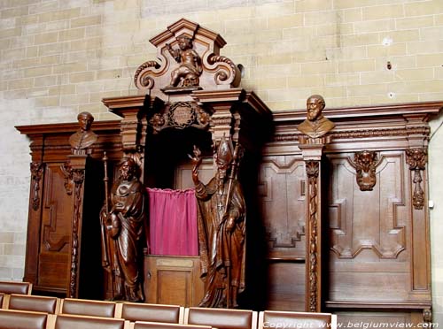 Sint Jan Baptist en Evangelist kerk MECHELEN foto Biechtstoel door Nicolaas van der Veken uit 1692.