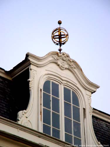 Rococo facade BRUGES picture 