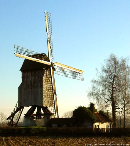 Moulin de Vallon ZINGEM / BELGIQUE 