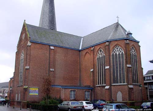 Onze-Lieve-Vrouwekerk Oelegem RANST / BELGI 