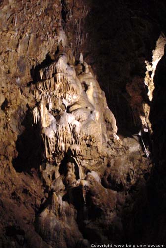 Grotte la Merveilleuse NAMUR  DINANT / BELGIQUE 