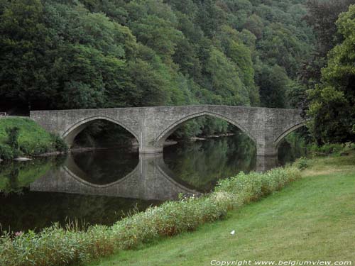 Brug van Poulie BOUILLON / BELGI 