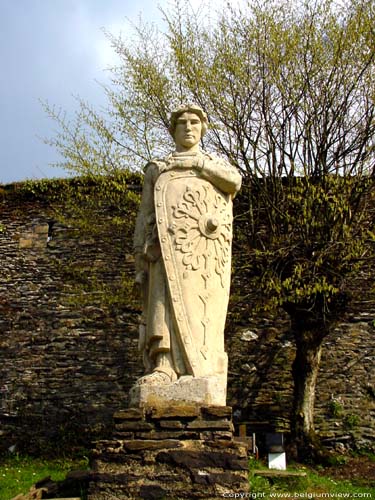 Godfried from Bouillon statue BOUILLON picture 